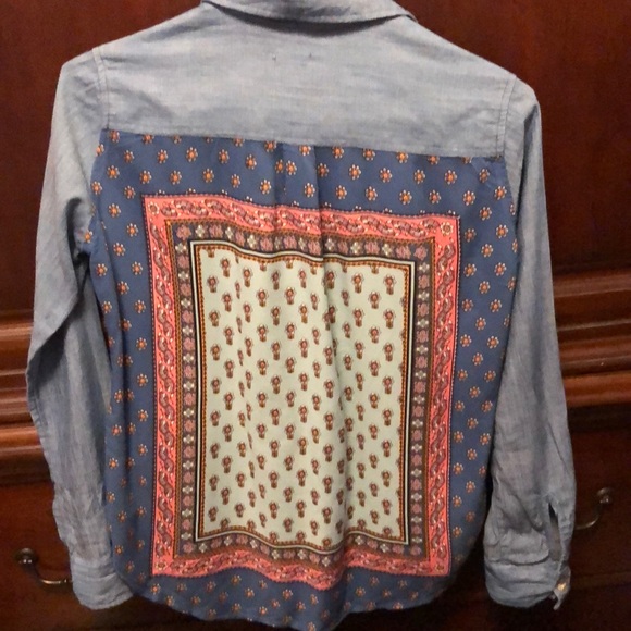 Hollister Boho Button Down Shirt - Picture 1 of 3